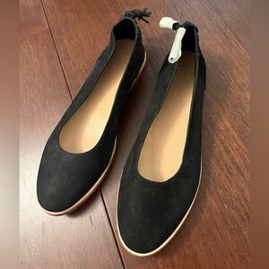 UGG | Black Nubuck Mesa Tassel Flats